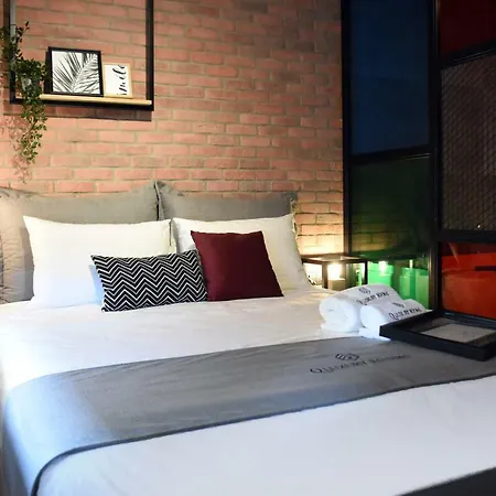 Q Luxury Apartamento *